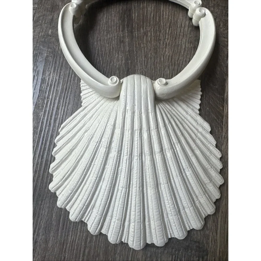 Beach House Seashell Towel Holders‎ Vintage USA Homco Ivory Set of 2